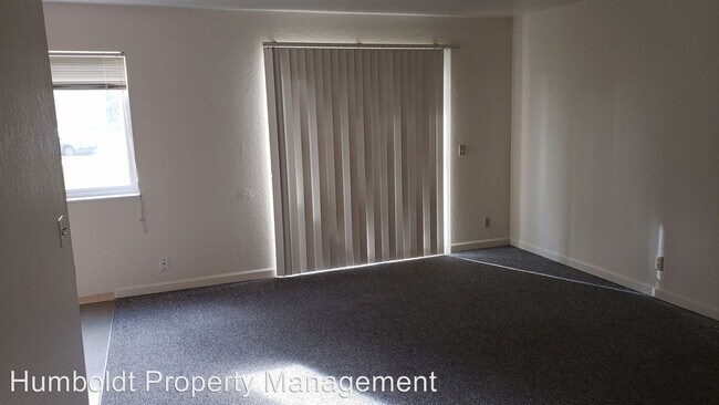 Foto del edificio - 2270 Heather Ln