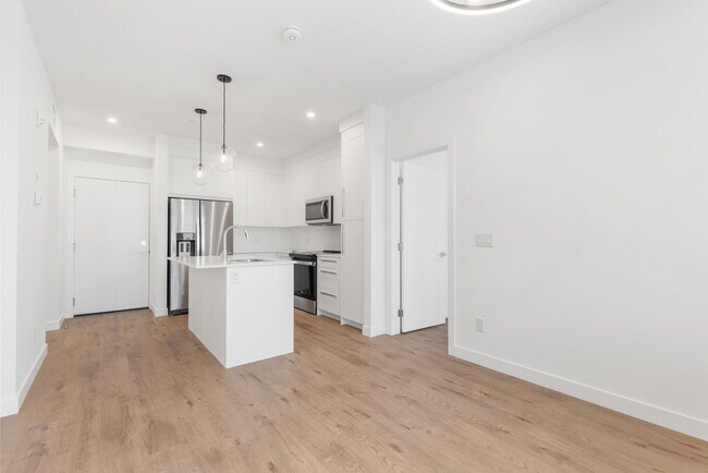 Photo du bâtiment - 111 Wolf Creek Dr SE