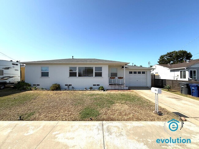 Building Photo - 843 Grove Ave