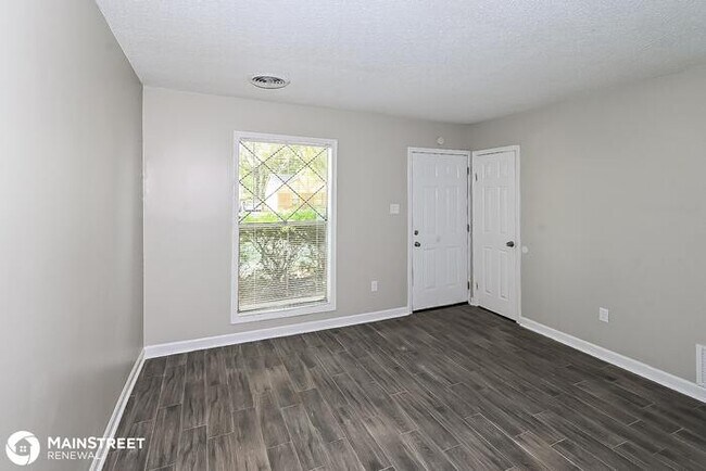 Building Photo - 886 VALLEY SPRINGS DR, Southaven, MS 38671