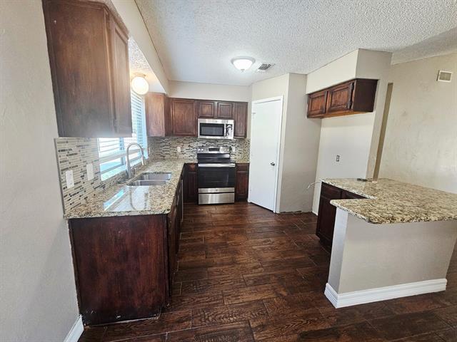 Building Photo - 2626 Bennington Ct