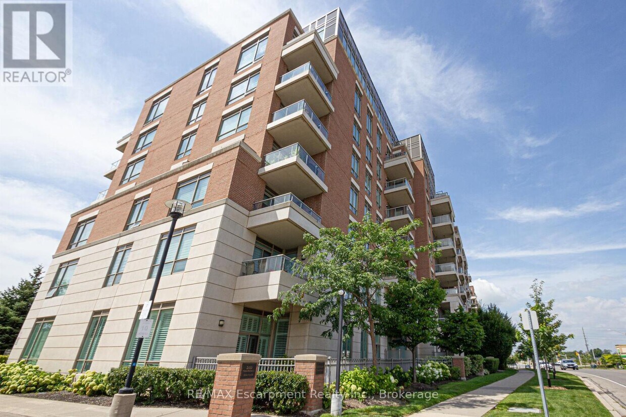 Photo principale - 2470-2470 Prince Michael Drive