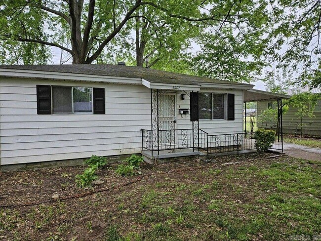 Foto del edificio - 5607 Alpha St