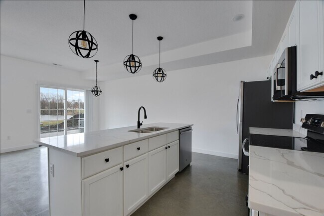 Foto del edificio - 3311 Stoneway Ct