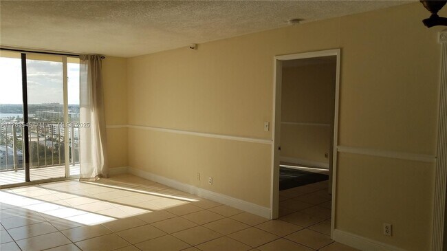 Foto del edificio - 290 174th St St