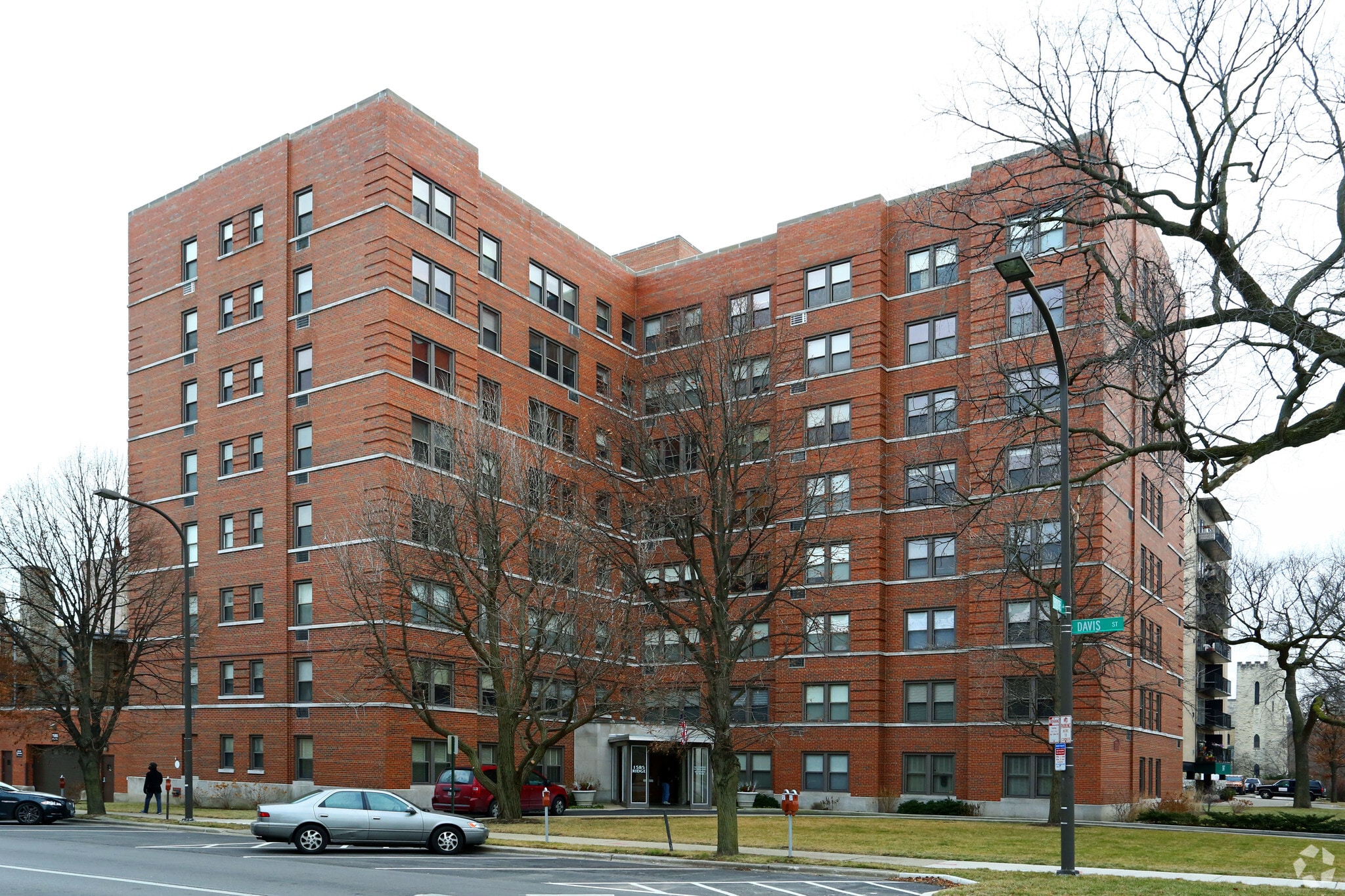 Ridge Davis Cooperative Apartments