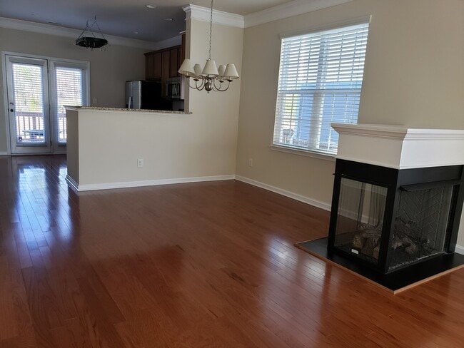 Building Photo - 317 Dove Cottage Ln