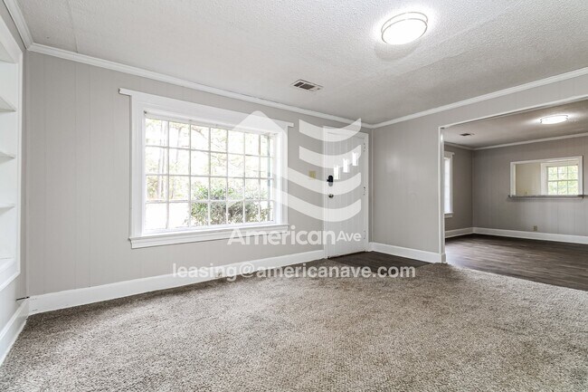 Building Photo - 439 Bradley Dr