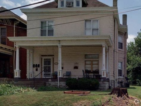 Building Photo - 1600 Beechwood Ave