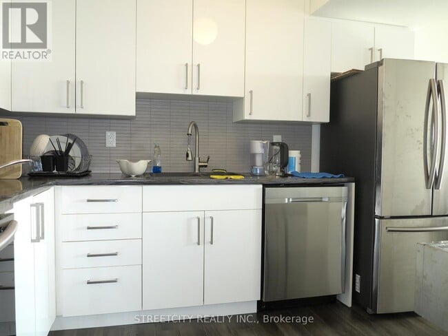 Building Photo - 30 Chapman Ct