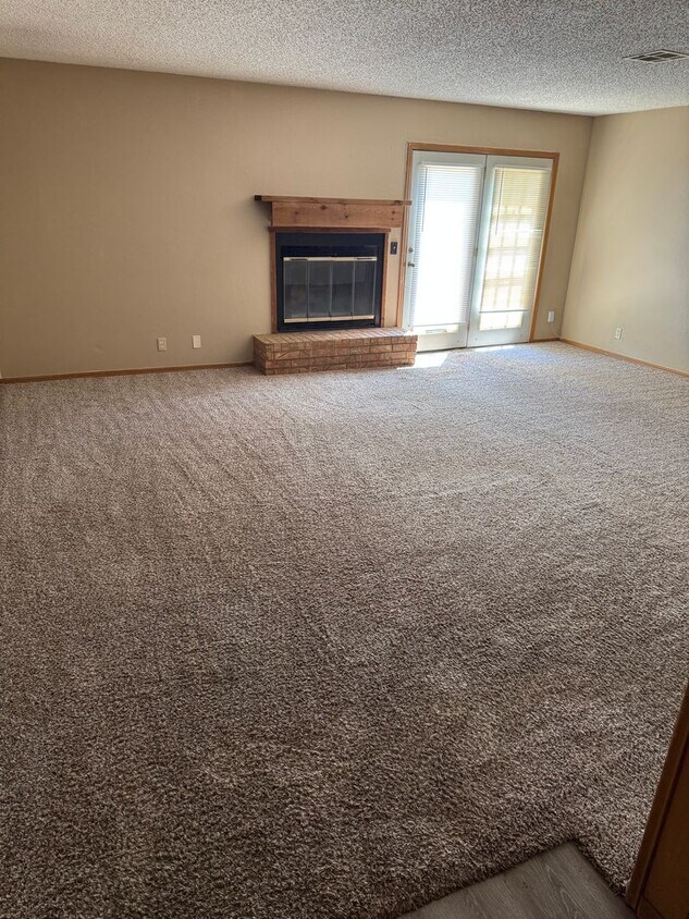 Foto principal - 2704-2706 Shoreridge