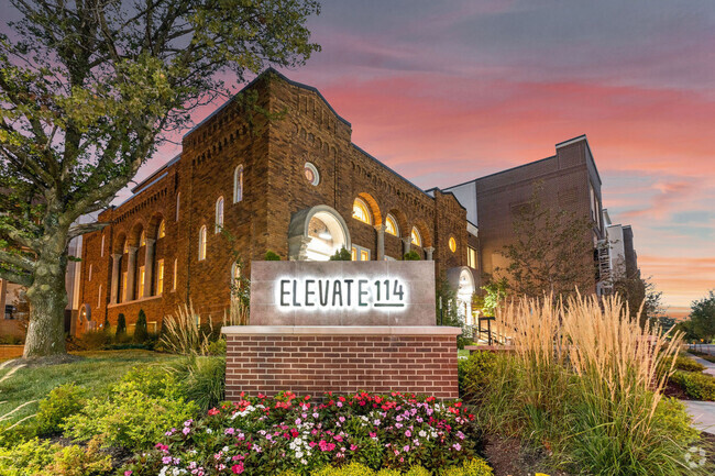 Building Photo - Elevate 114