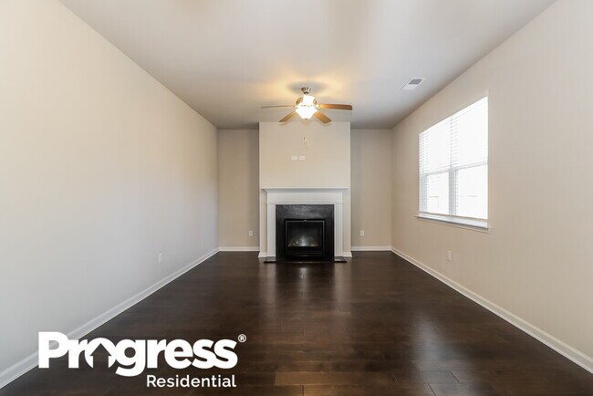 Building Photo - 3432 Stoneleigh Walk