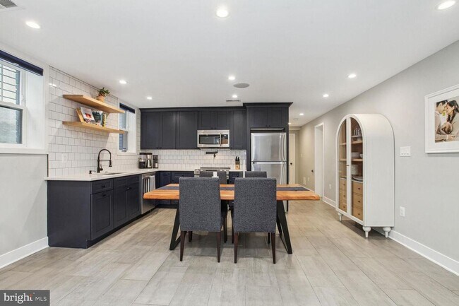 Foto del edificio - Available Now! Two Bed // Two Bath in Ecki...