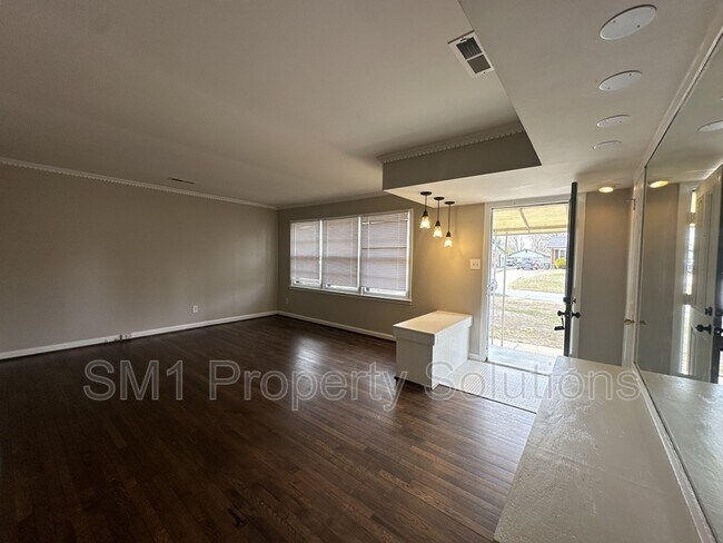 Foto del edificio - 626 Memphis St