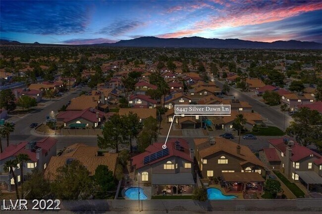 Foto del edificio - 6447 Silver Dawn Ln