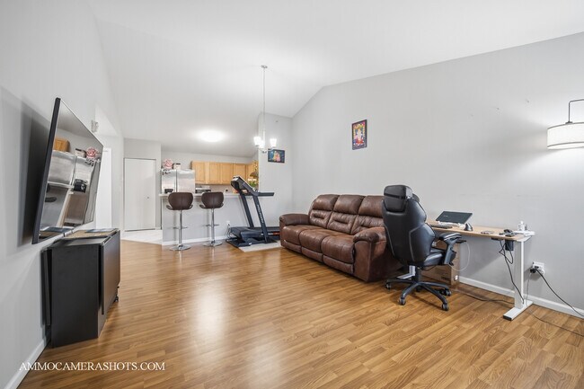 Building Photo - 148 Bertram Dr