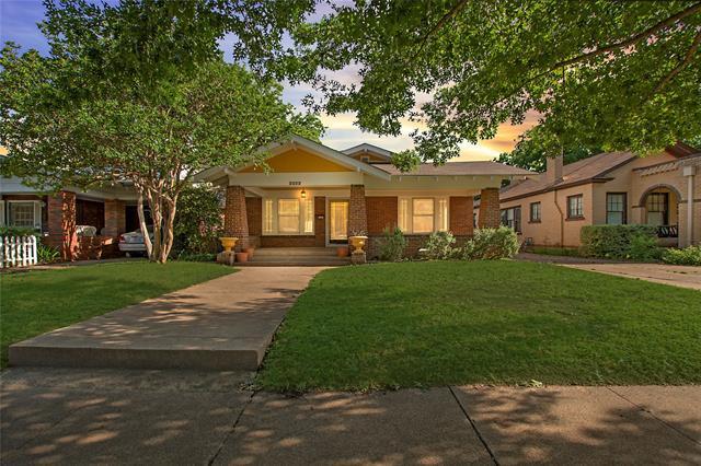 Foto principal - 2222 Harrison Ave