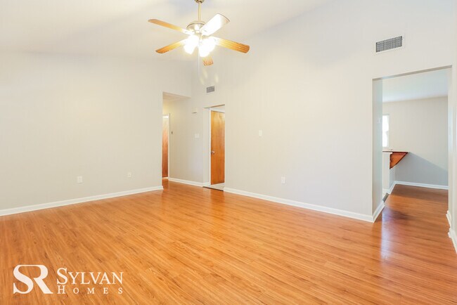Foto del edificio - Beautifully updated 3 bedroom rancher!