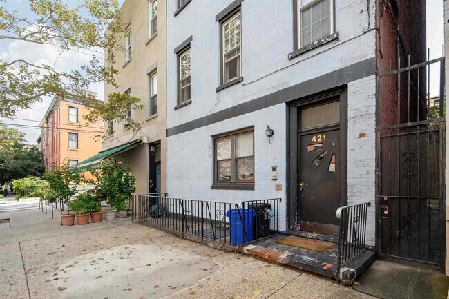 Foto del edificio - 421 Bloomfield St