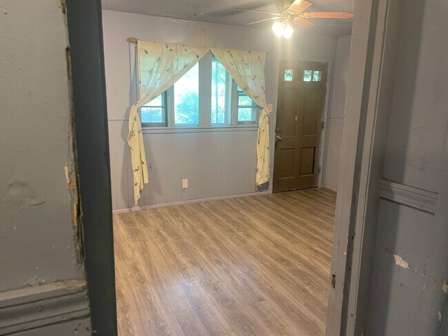 Foto del edificio - 1334 Greenwood St