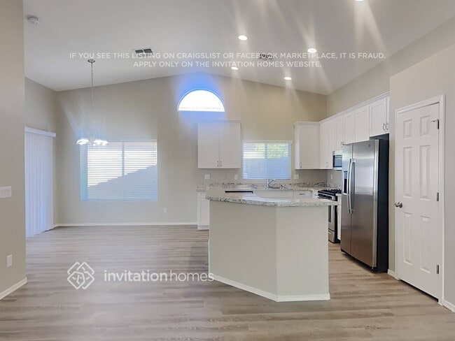 Foto del edificio - 11601 W Jackson St