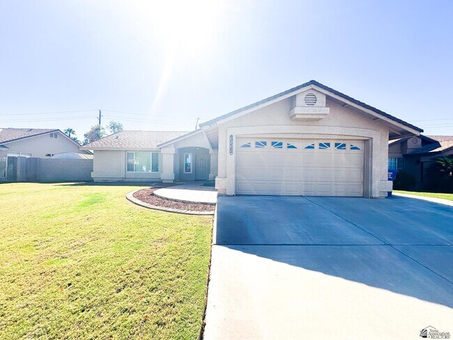 Foto del edificio - 3555 W 15th Ln