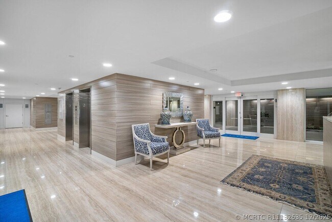 Foto del edificio - 2773 S Ocean Blvd