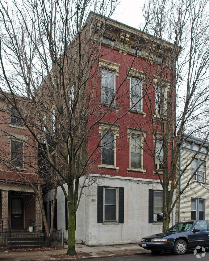 Building Photo - 2411 W McMicken Ave