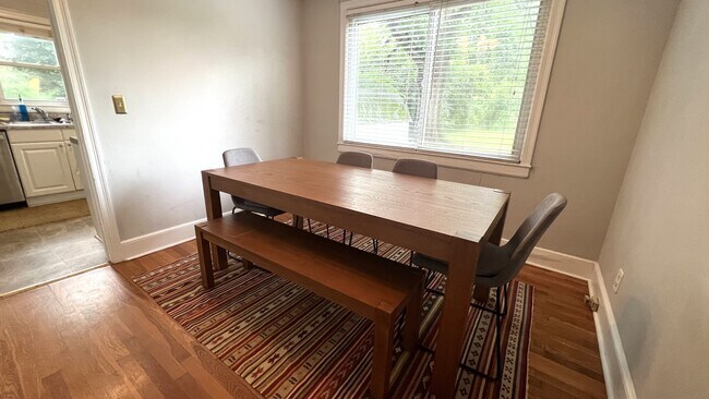 Foto del edificio - 830 Wriston Pl