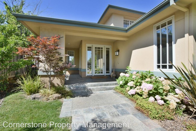 Building Photo - 4 br, 3.5 bath House - 21110 Canyon Oak Way