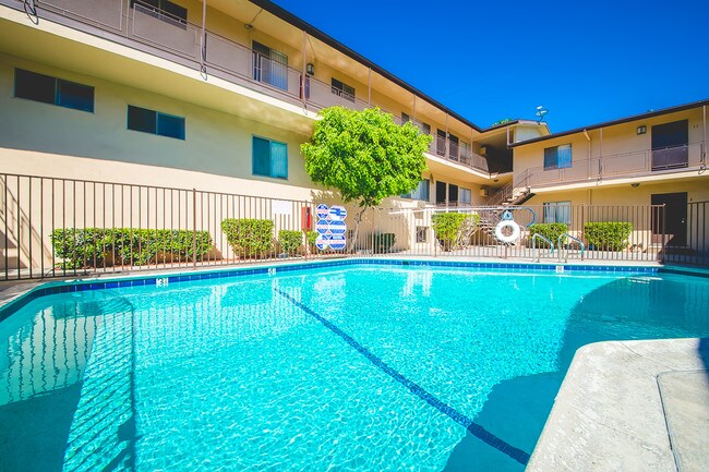 Foto del edificio - 6719 Woodman