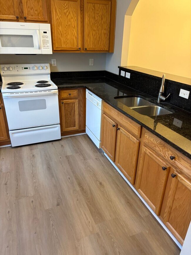 Foto del edificio - 2224 Winthrop Chase Dr