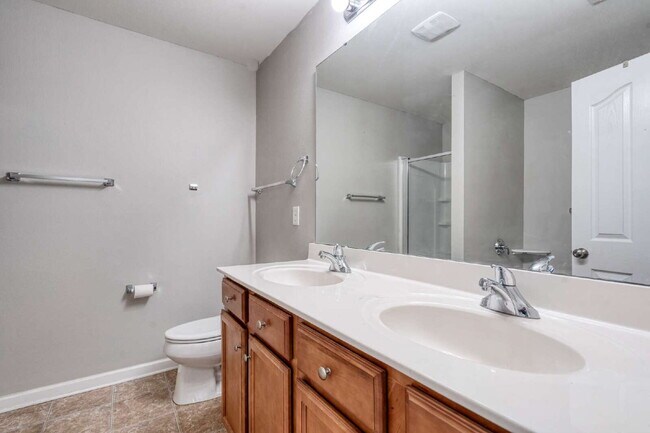 Foto del edificio - Immaculate 3-Bedroom Home with Modern Updates