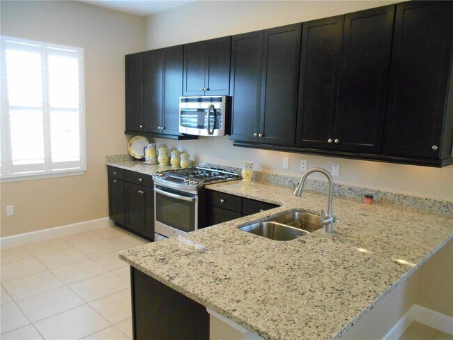 Foto del edificio - 405 Tisbury Ct