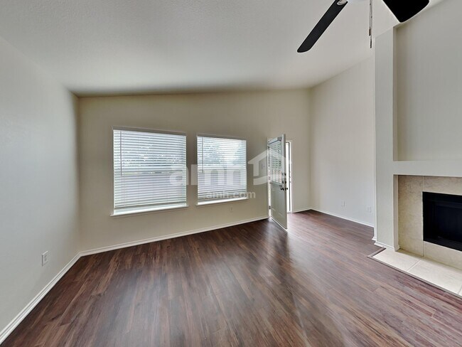 Foto del edificio - 8321 Brigalow St