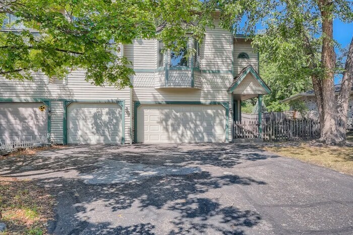 Foto principal - 7708 Gleason Road, Edina, MN, 55439