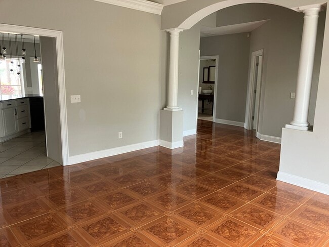 Building Photo - Beautiful Home On The Shallotte River - Lo...