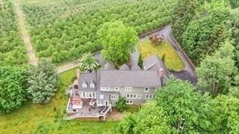 Foto del edificio - 72 Boon Rd