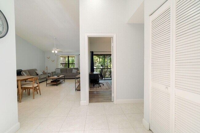 Foto del edificio - 13095 Belhaven Ct