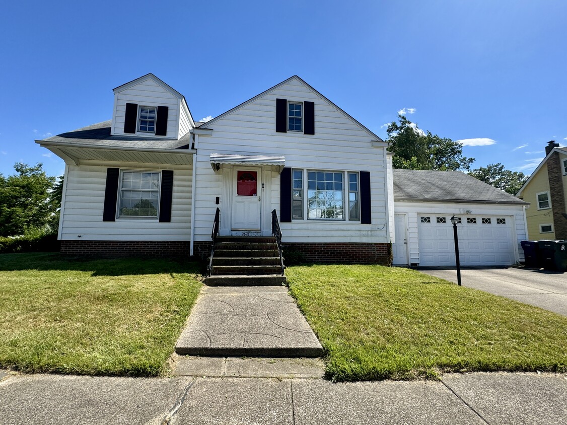 Primary Photo - 3434 Silsby Rd
