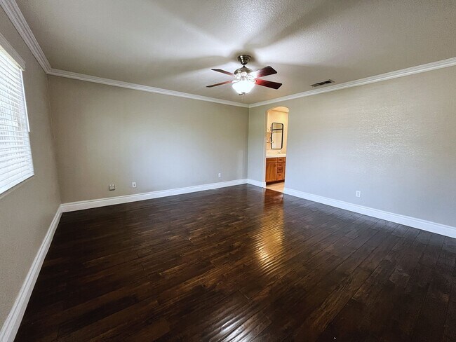 Foto del edificio - Charming Northwest Bakersfield Home on Cul...