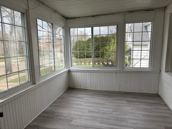 Foto del edificio - 2303 Ashurst Rd