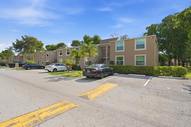 Foto del edificio - 950 NW 80th Ave