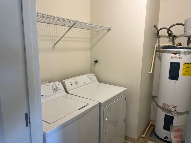Foto del edificio - Meadow Point Apartments