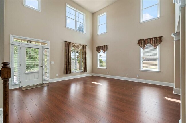 Building Photo - 6639 Trail Side Dr