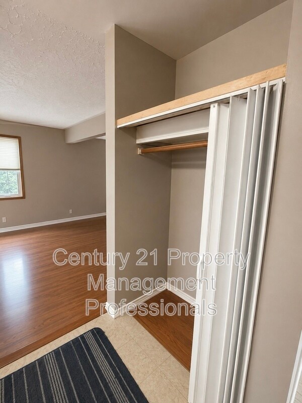 Photo du bâtiment - 9503 Sherridon Dr
