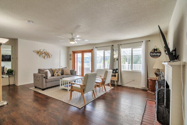 Foto del edificio - 19297 Stone Ave N