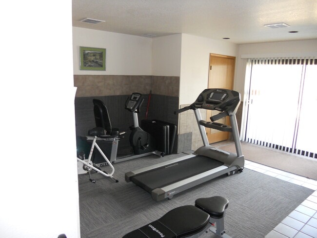 CM Work Out Area - 12565 Sheridan Blvd