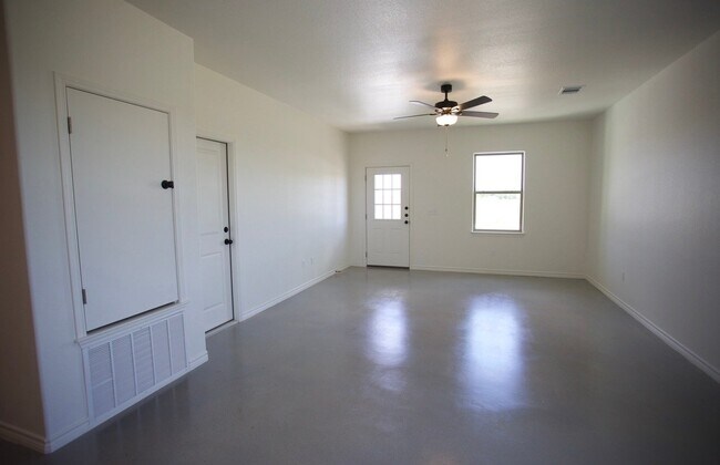 Foto del edificio - 4119 Long Creek Lane